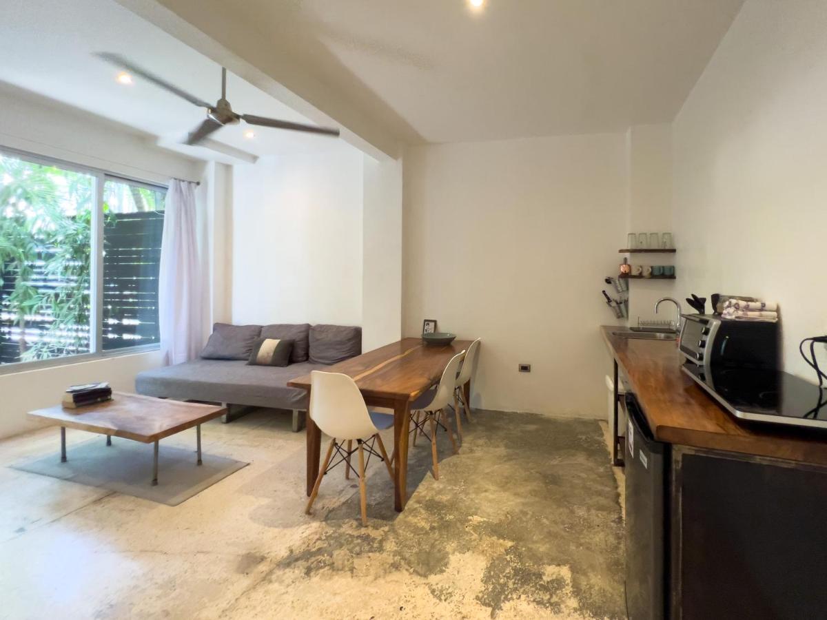 Salt Apartment *